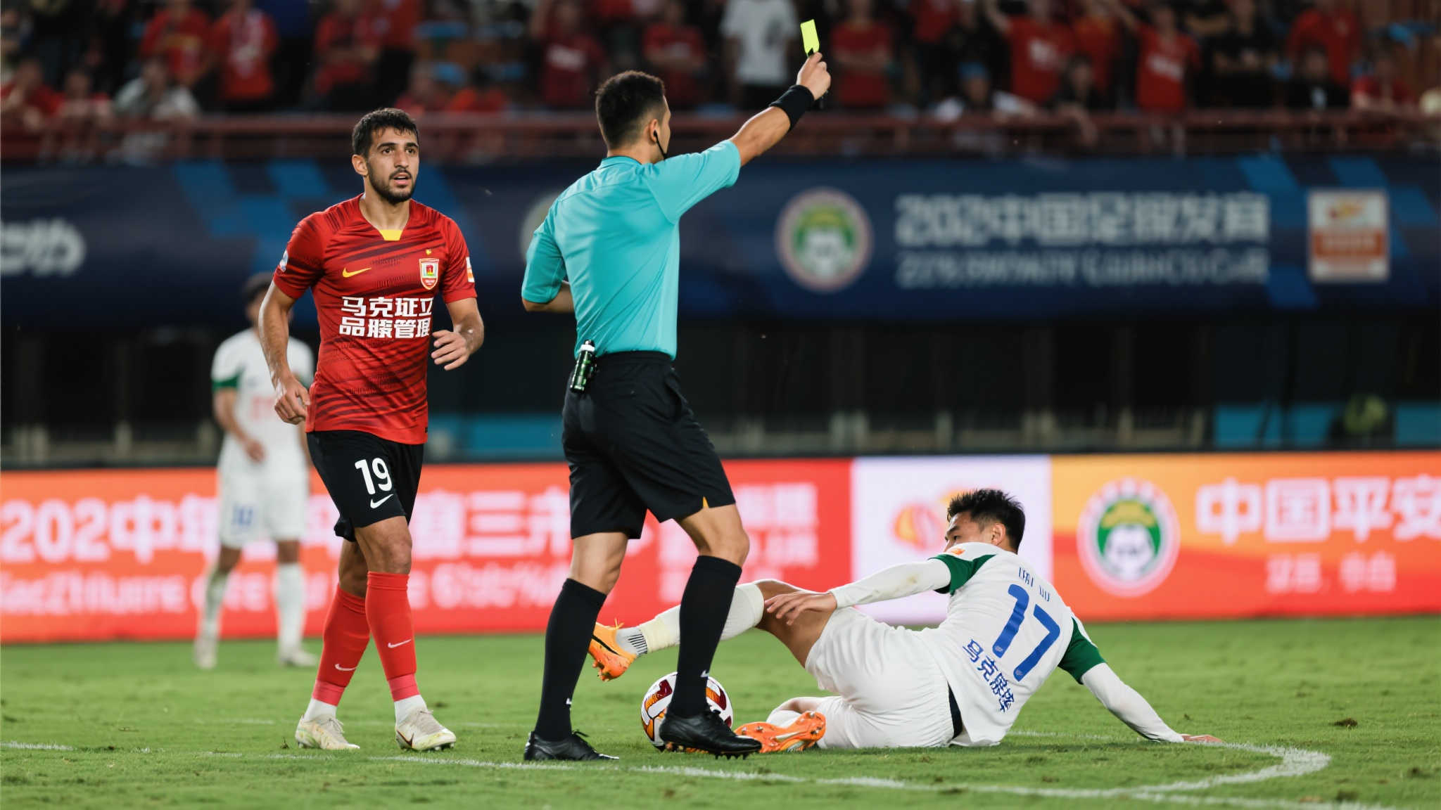 他的表现不 他的表现不